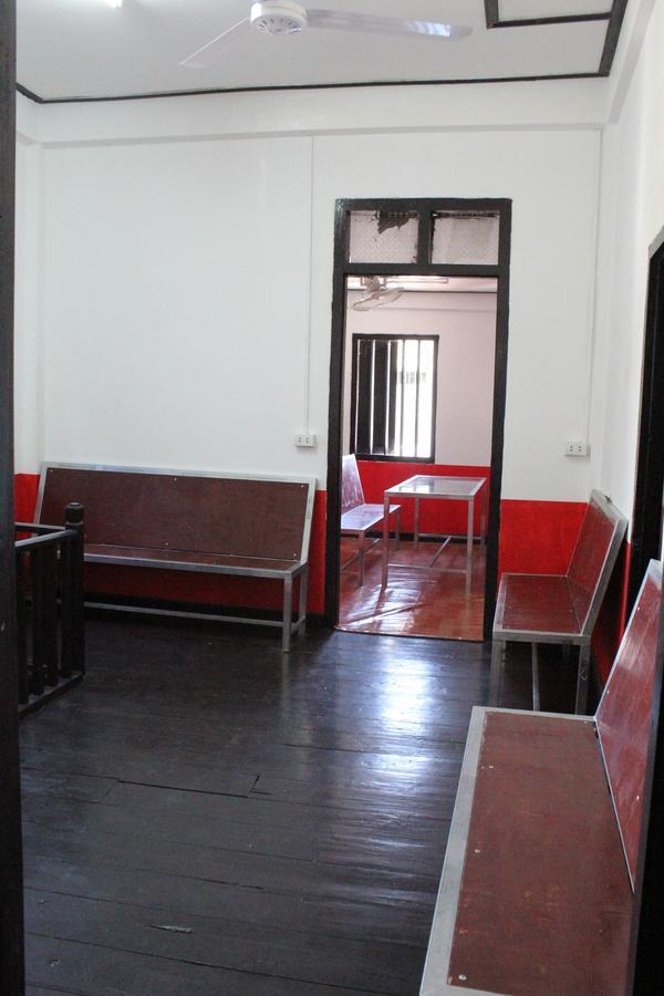 Y Not Laos Hostel Luang Prabang Zewnętrze zdjęcie