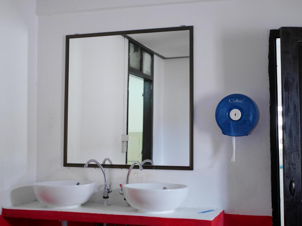 Y Not Laos Hostel Luang Prabang Zewnętrze zdjęcie